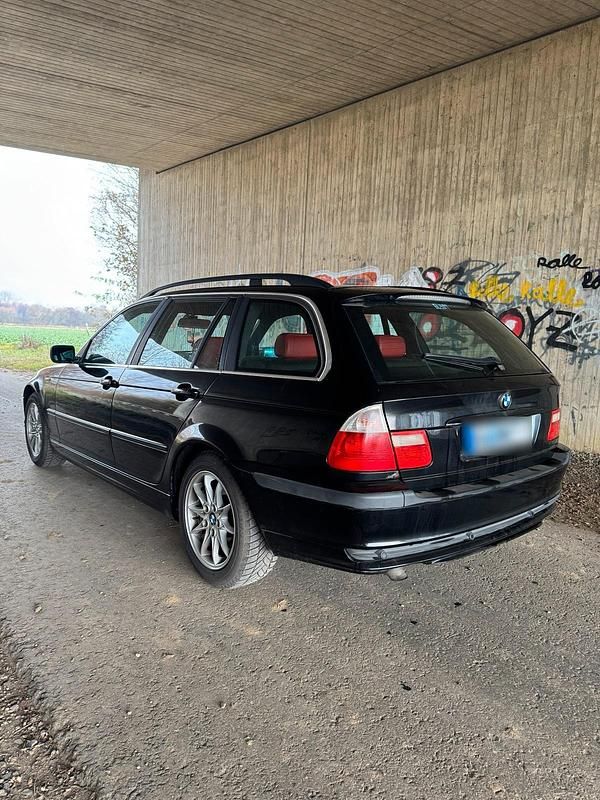 Gebraucht BMW 318 Shadowline 116 PS (85 kW) 2004 Schwarz Kombi
