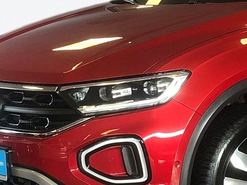Gebraucht VW T-Roc Move 150 PS (110 kW) 2024 Rot SUV
