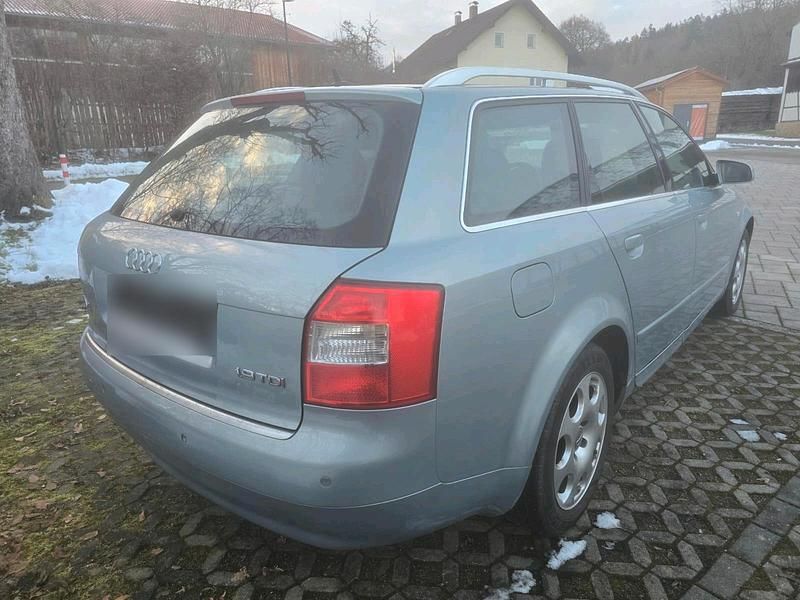 Usata Audi A4 130 CV (95 kW) 2004 Blu Berlina