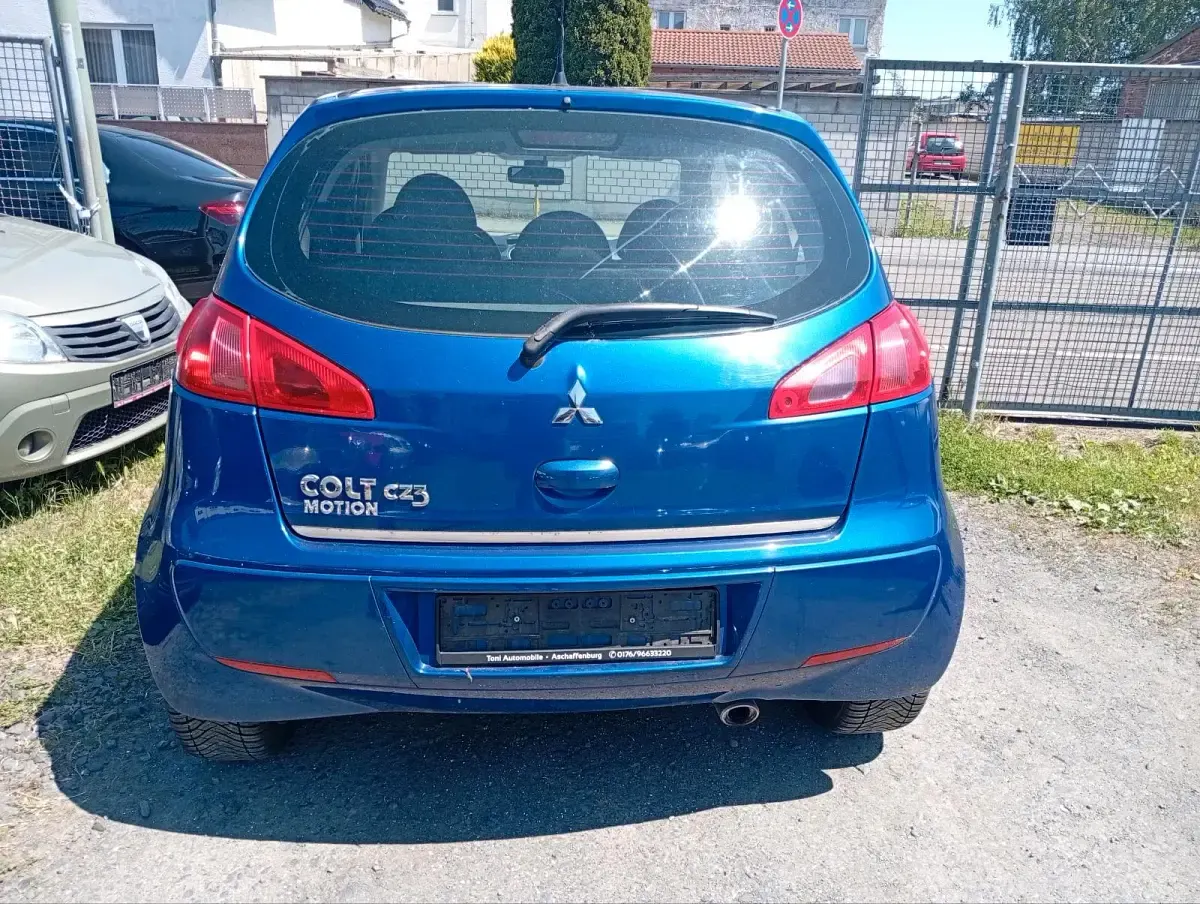 Gebraucht Mitsubishi Colt 95 PS (69 kW) 2006 Blau Kleinwagen