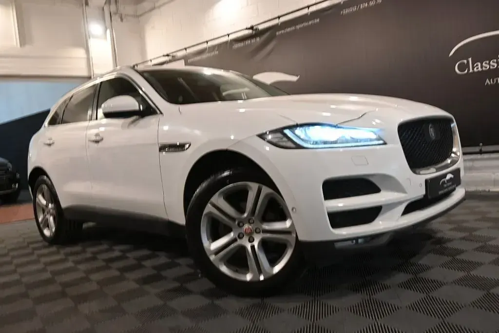 Gebraucht Jaguar F-Pace R-Sport 179 PS (131 kW) 2017 Weiß SUV