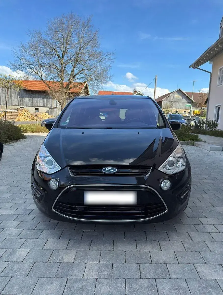 Używany Ford S-MAX Titanium 163 KM (119 kW) 2010 Czarny Minivan
