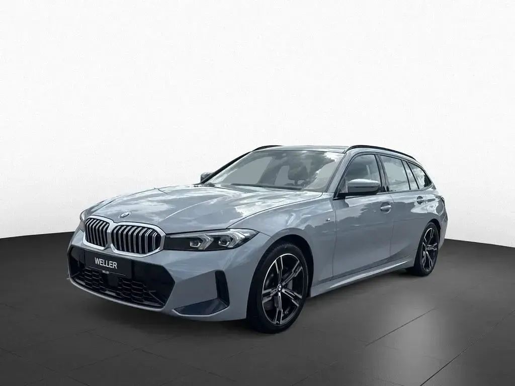 Gebraucht BMW 330 M Sport 258 PS (189 kW) 2026 Brooklyn grau (grau) Kombi