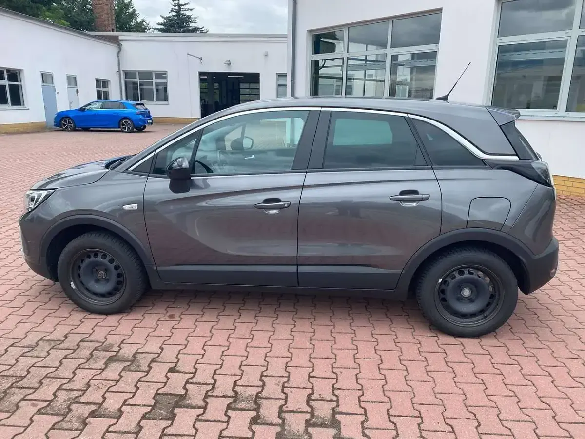 Gebraucht Opel Crossland Elegance 131 PS (96 kW) 2023 Vulkan grau SUV