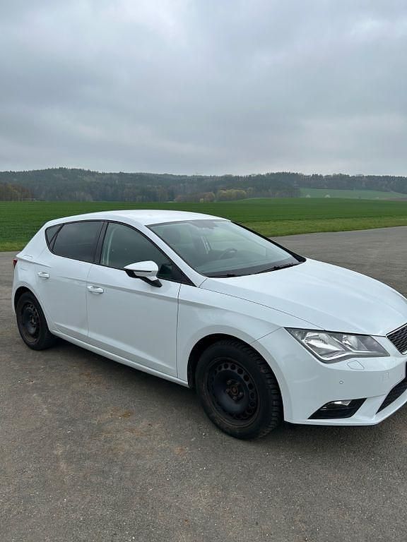 Gebraucht Seat Leon Style 110 PS (80 kW) 2016 Weiß Limousine