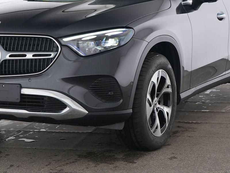Gebraucht Mercedes GLC300e Avantgarde 197 PS (144 kW) 2025 Grau SUV