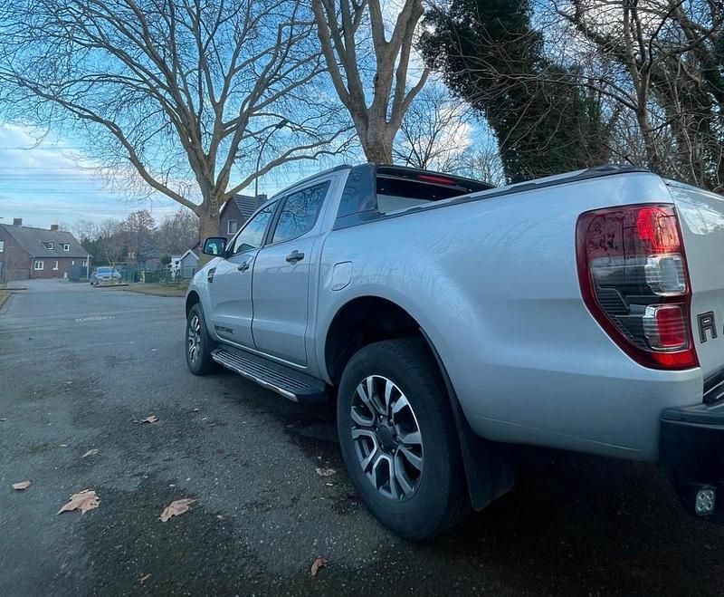 Gebraucht Ford Ranger 212 PS (155 kW) 2020 Silber Abholung