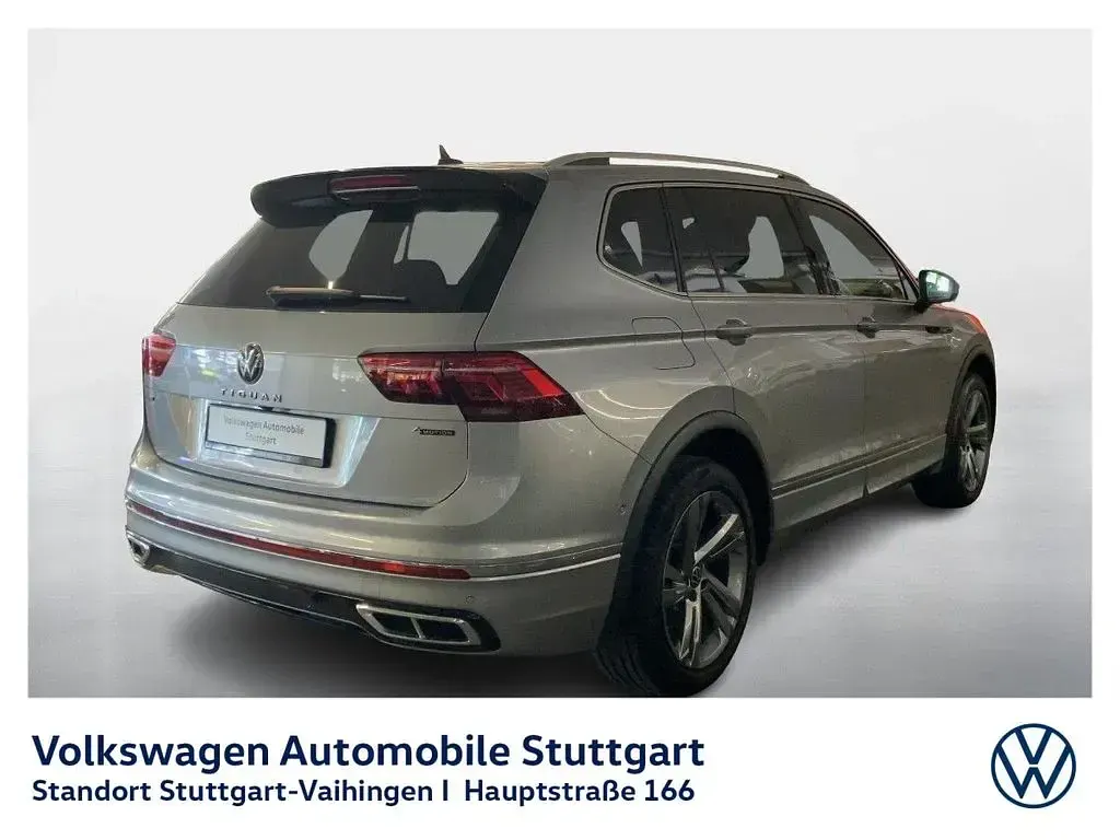 Gebraucht VW Tiguan Allspace R-line 200 PS (147 kW) 2023 Pyritsilber metallic SUV