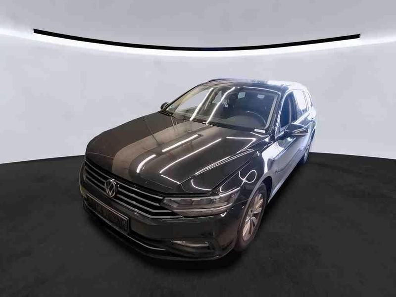 Deep black Gebraucht 2022 VW Passat Business Kombi | 15.590 € (Superpreis) - Bild 1/4