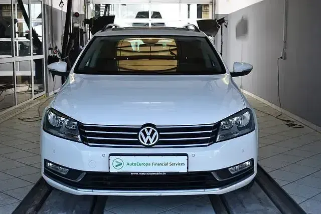 Gebraucht VW Passat 140 PS (102 kW) 2013 Candyweiß Kombi