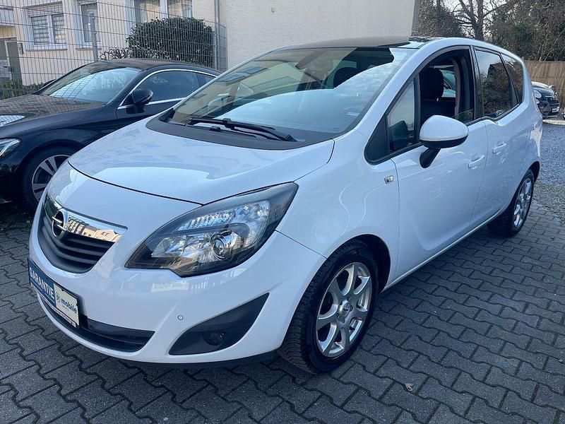 Gebraucht Opel Meriva 120 PS (88 kW) 2012 Weiß Van / Kleinbus