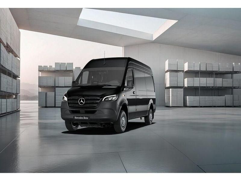 Gebraucht Mercedes Sprinter 190 PS (139 kW) 2025 Schwarz Van