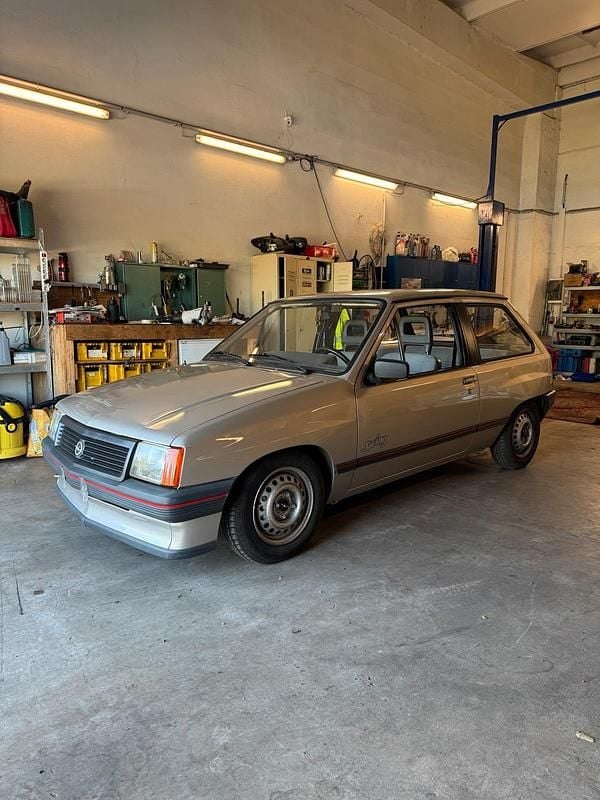 Gold Gebraucht 1990 Opel Corsa Swing Kleinwagen | 4.500 € - Bild 1/4