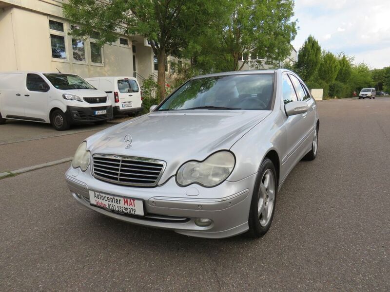 Silber Gebraucht 2000 Mercedes C320 Avantgarde Limousine | 6.950 € - Bild 1/4