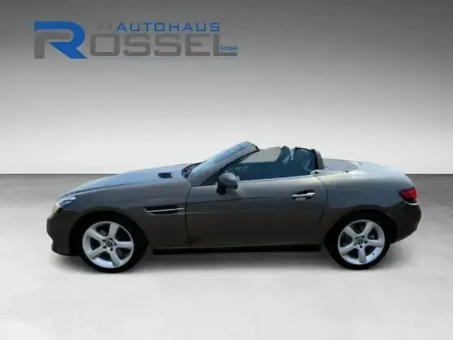 Gebraucht Mercedes SLC200 184 PS (135 kW) 2019 Indiumgrau Cabrio