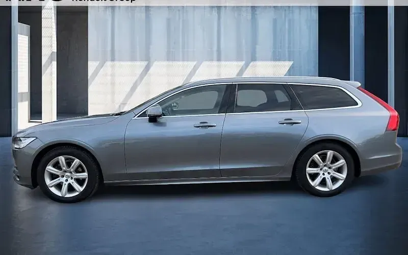 Gebraucht Volvo V90 Momentum 190 PS (139 kW) 2018 Osmium grey metallic / metalli Kombi