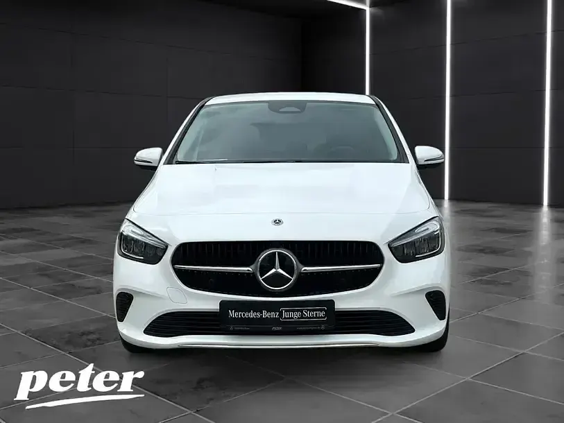 Gebraucht Mercedes B180 Progressive 136 PS (100 kW) 2025 Unilack polarweiß Kleinwagen
