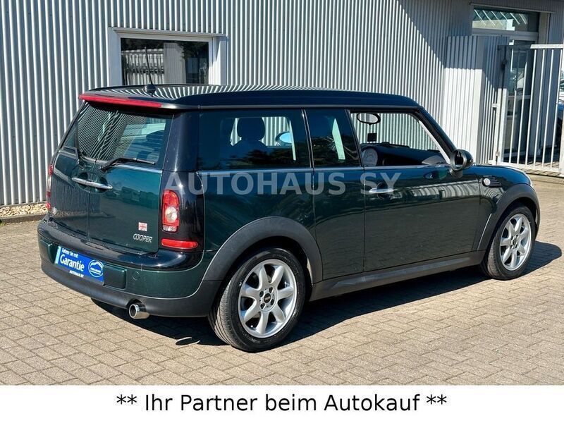 Grün Gebraucht 2009 Mini Cooper Clubman Kombi | 5.480 € (Fairer Preis) - Bild 1/4