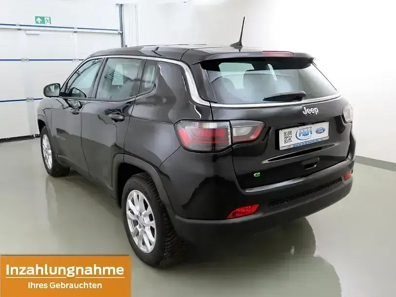 Occasion Jeep Compass Altitude 131 ch (96 kW) 2024 Noir SUV