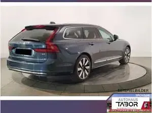 Neu Volvo V90 253 PS (186 kW) 2025 Blau (denim blue metallic) Kombi
