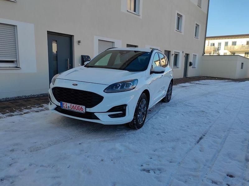 Gebraucht Ford Kuga ST-Line 152 PS (111 kW) 2021 Weiß SUV