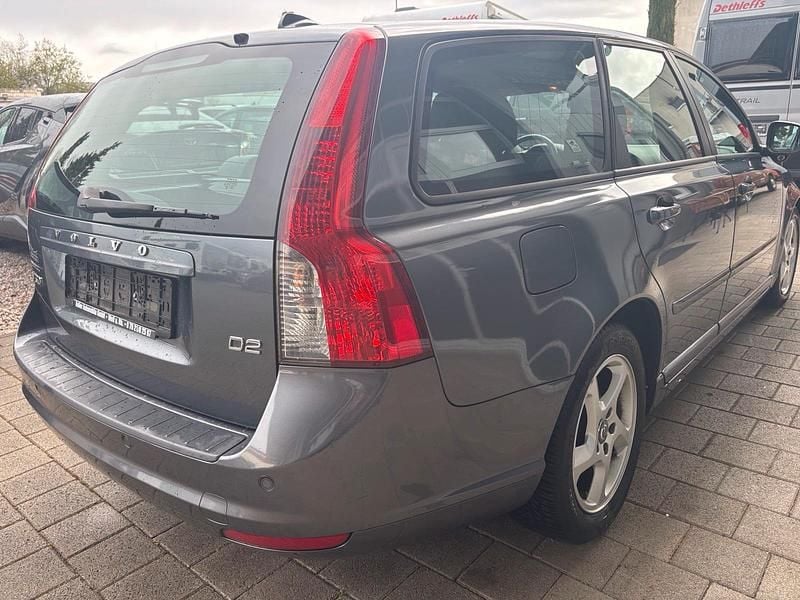 Gebraucht Volvo V50 110 PS (80 kW) 2010 Grau Kombi