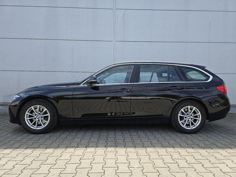 Schwarz Gebraucht 2013 BMW 320 Kombi | 7.800 € (Guter Preis) - Bild 1/4
