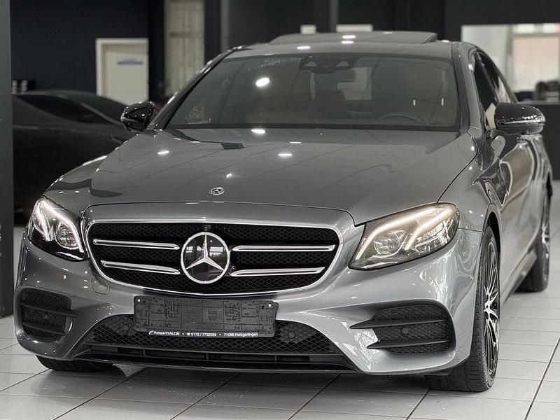 Grau Gebraucht 2018 Mercedes E400 AMG Limousine | 31.950 € (Fairer Preis) - Bild 1/4