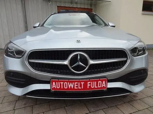 Gebraucht Mercedes C220 Avantgarde 197 PS (144 kW) 2023 Silber Limousine