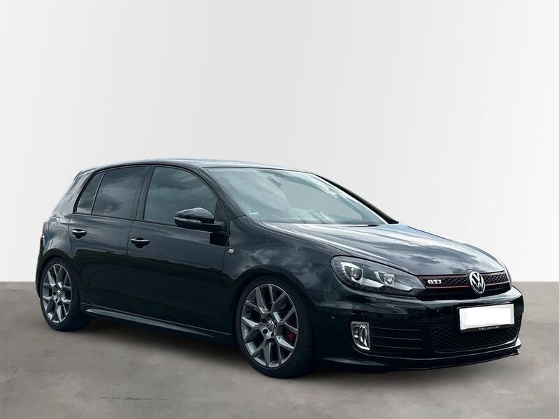 Schwarz Gebraucht 2012 VW Golf VI Edition Limousine | 17.499 € - Bild 1/4
