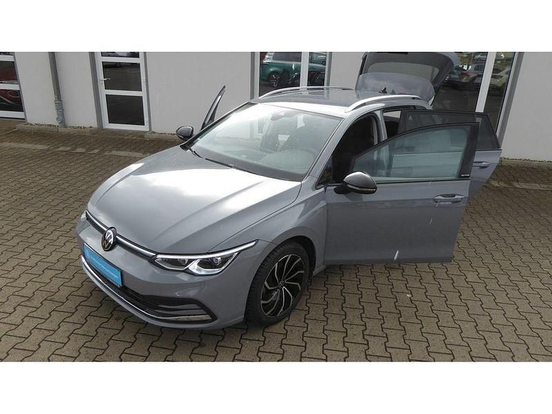 Gebraucht VW Golf VIII Active 110 PS (80 kW) 2023 Andere farbe Kombi