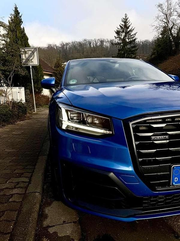 Gebraucht Audi Q2 Sport 190 PS (139 kW) 2018 Blau SUV