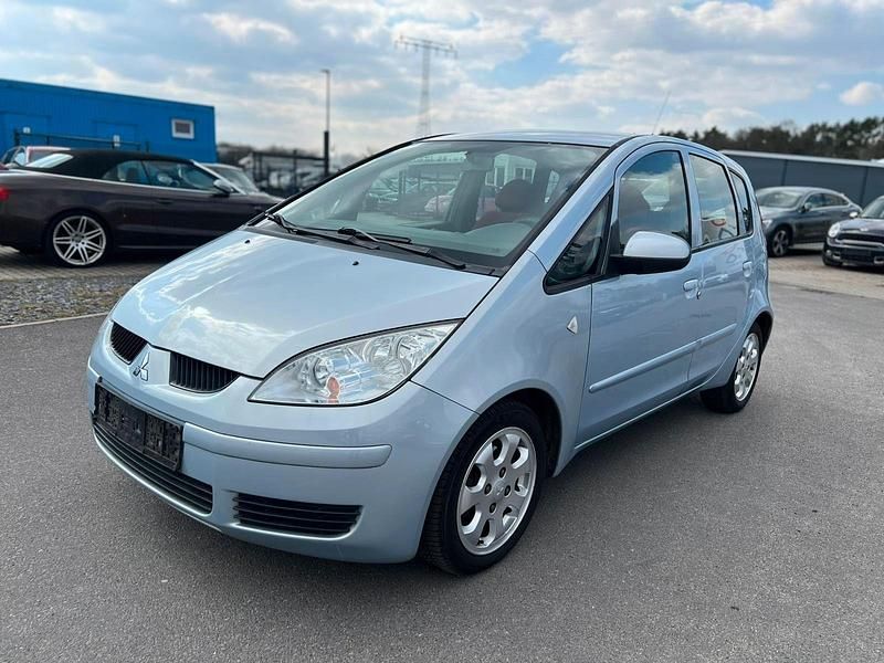 Gebraucht Mitsubishi Colt Invite 95 PS (69 kW) 2007 Blau Kleinwagen