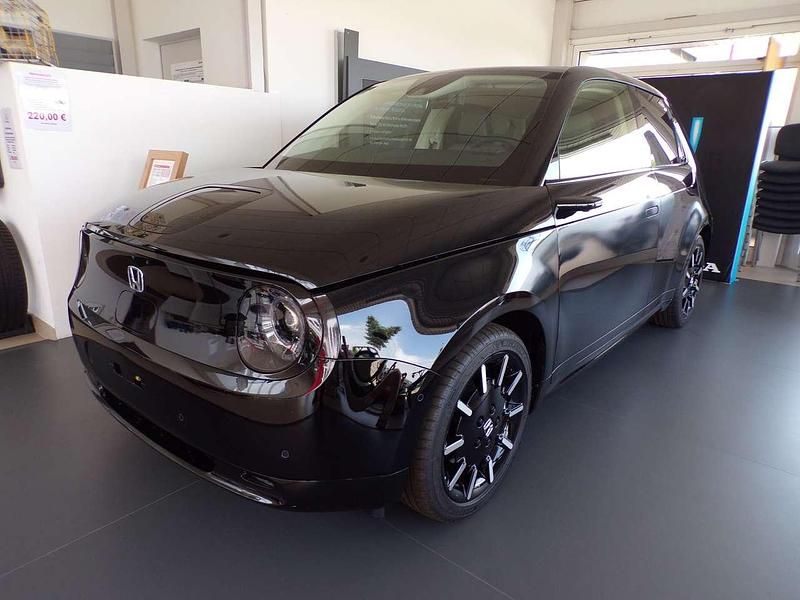 Crystal black Neu 2024 Honda e Advance Kleinwagen | 36.999 € - Bild 1/4