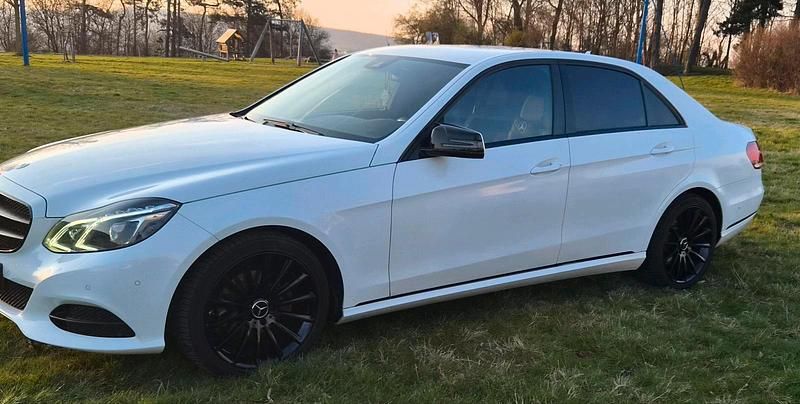 Gebraucht Mercedes E200 2015 Andere farben Limousine