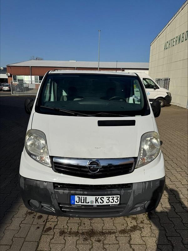 Gebraucht Opel Vivaro 114 PS (83 kW) 2012 Weiß Van / Kleinbus