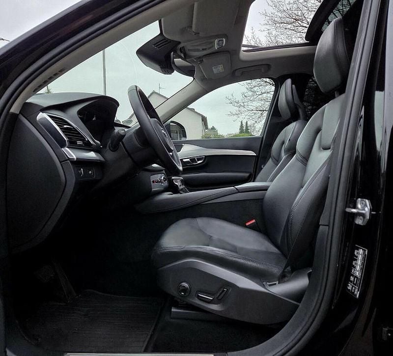 Gebraucht Volvo XC90 190 PS (139 kW) 2015 Onyx black met. SUV