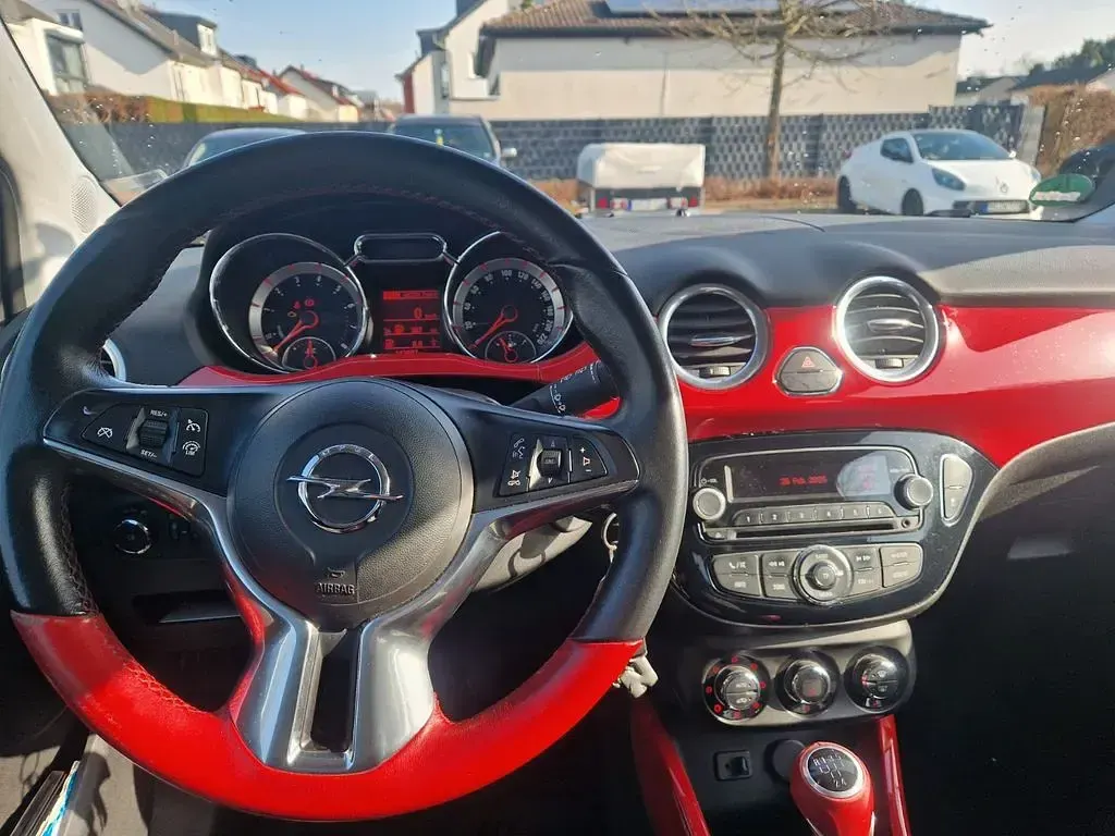 Second-hand Opel Adam Jam 101 CP (74 kW) 2013 Roșu Hatchback