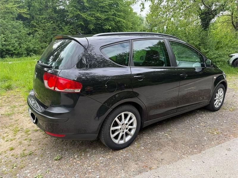 Schwarz Gebraucht 2012 Seat Altea XL Van / Kleinbus | 3.000 € (Guter Preis) - Bild 1/4