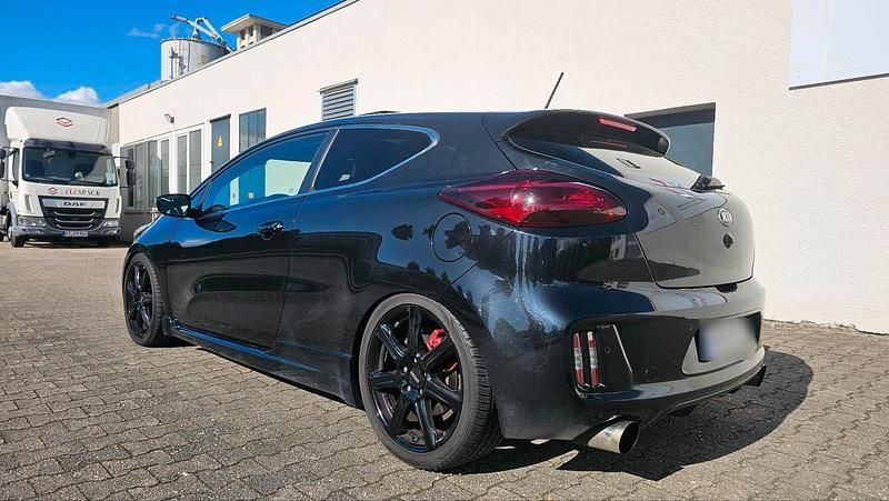 Gebraucht Kia Ceed GT GT 234 PS (172 kW) 2014 Schwarz Coupé