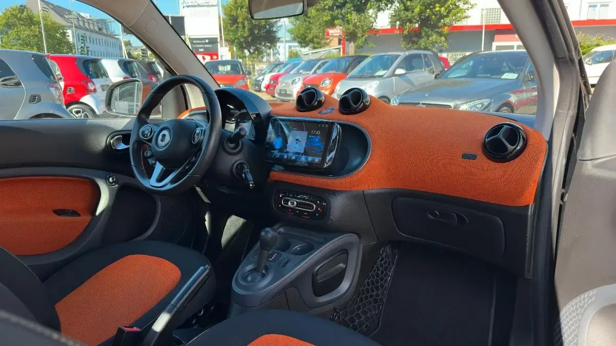 Gebraucht Smart ForTwo Coupé 71 PS (52 kW) 2015 Weiß Coupé