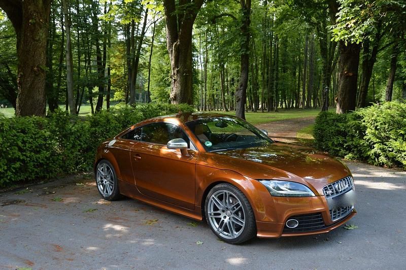 Andere farben Gebraucht 2010 Audi TTS Comfort Coupé | 21.490 € (Etwas zu teuer) - Bild 1/4