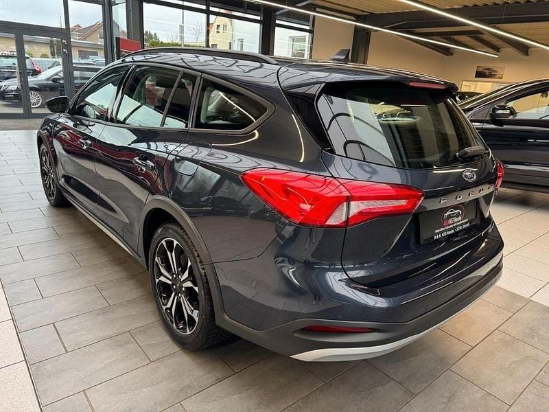 Gebraucht Ford Focus Active 125 PS (91 kW) 2021 Blau Limousine