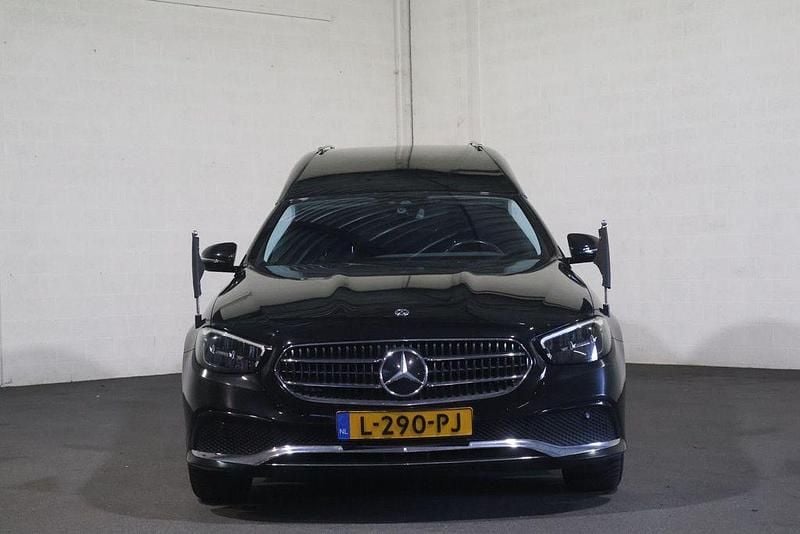 Gebraucht Mercedes E200 2021 Schwarz