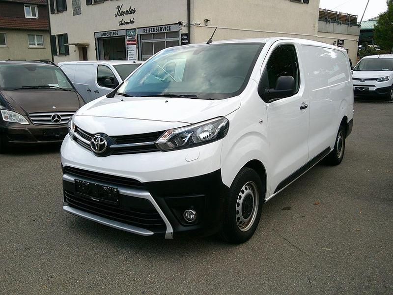 Weiß Gebraucht 2021 Toyota Proace Van | 12.990 € (Superpreis) - Bild 1/4