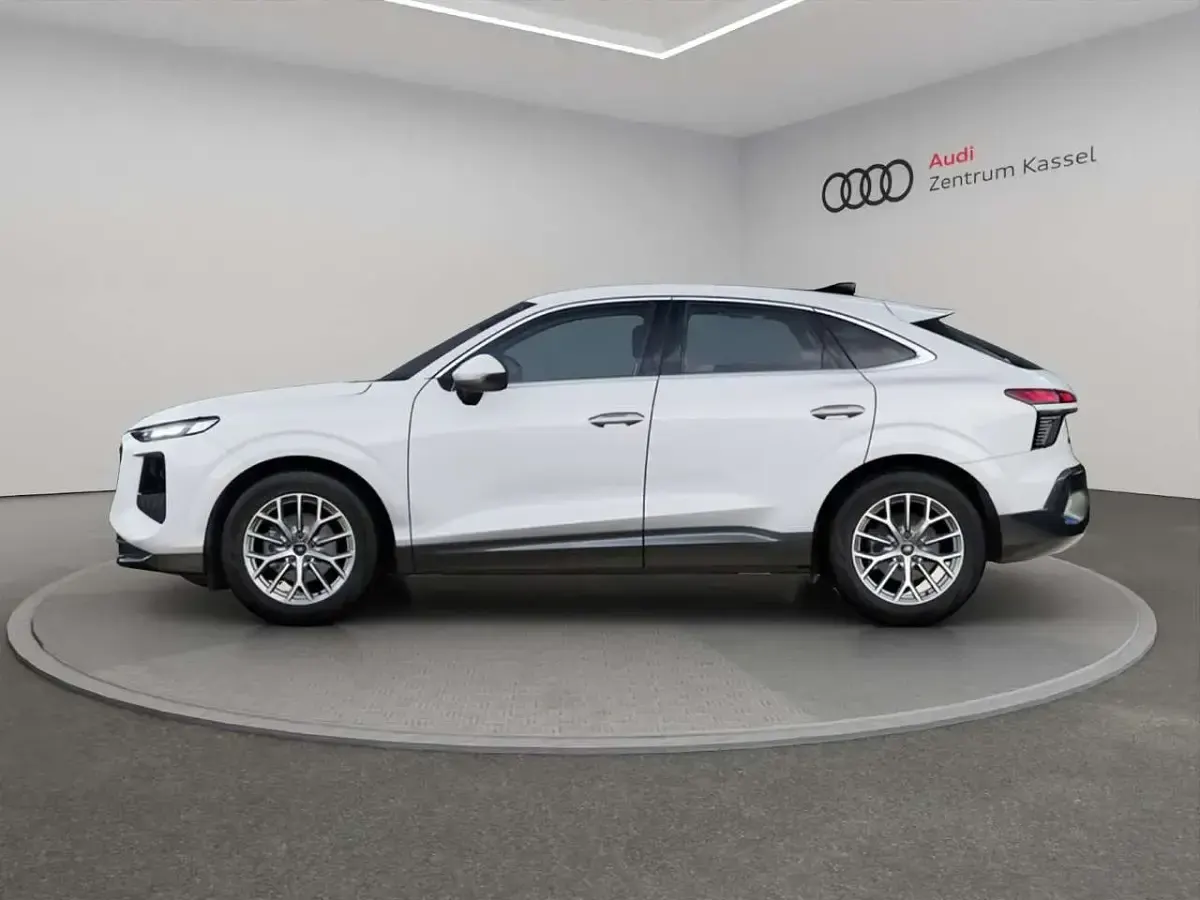 Neu Audi Q3 150 PS (110 kW) 2026 Arkonaweiß SUV