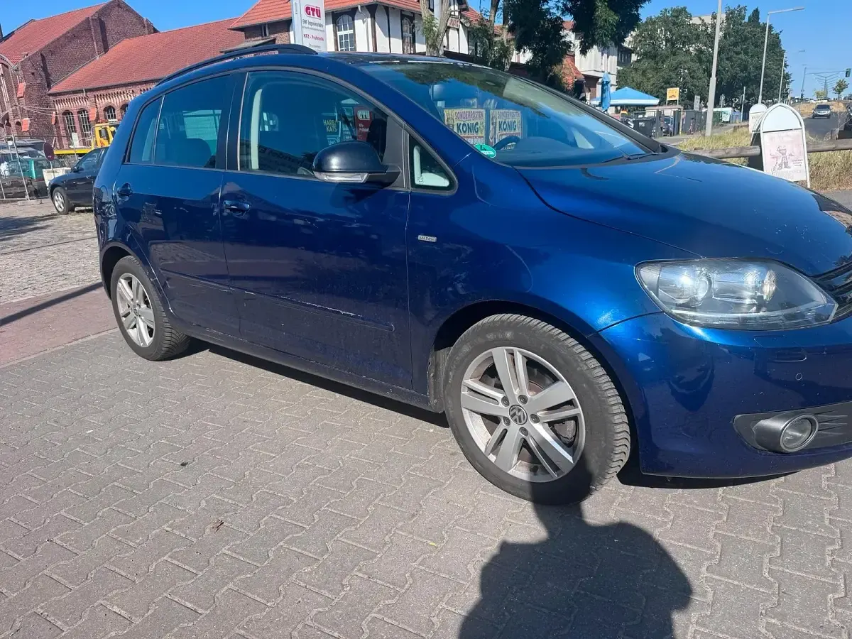Gebraucht VW Golf Plus Cross 105 PS (77 kW) 2012 Blau Van / Kleinbus