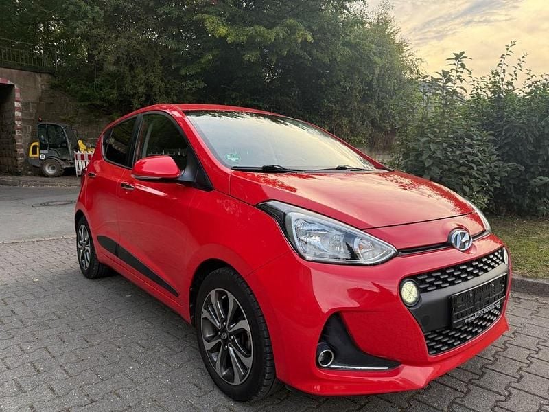 Rot Gebraucht 2019 Hyundai i10 Style Kleinwagen | 9.990 € (Guter Preis) - Bild 1/4