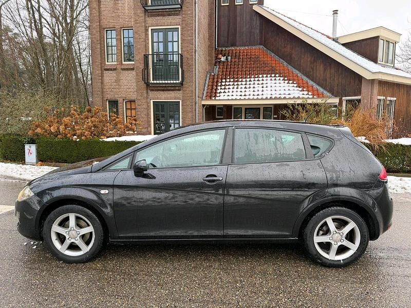 Gebraucht Seat Leon 102 PS (75 kW) 2007 Schwarz Kleinwagen