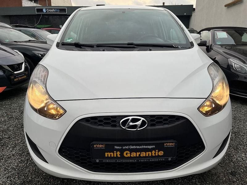 Gebraucht Hyundai ix20 Classic 90 PS (66 kW) 2016 Weiß Kleinwagen